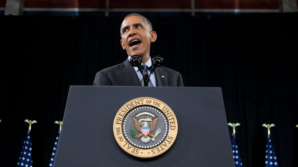PHOTO: President Barack Obama speaks about immigration Nov. 21, 2014, at Del Sol High School in Las Vegas.